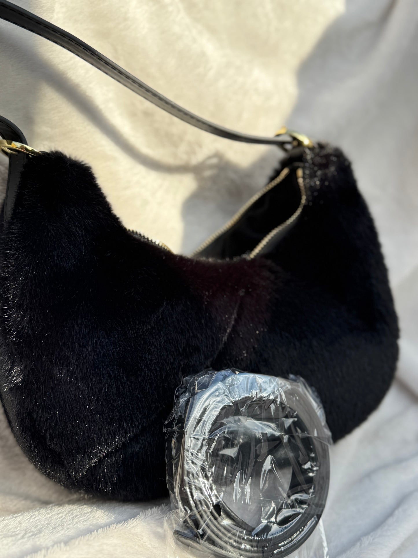 Sac à main demi-lune noir